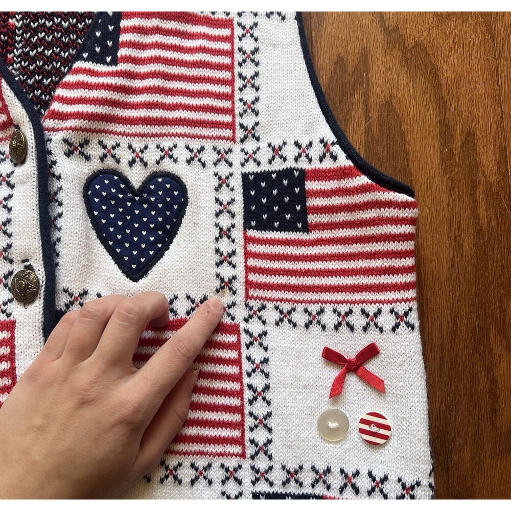 Vintage Sweater Loft USA Flag‎ Patchwork Vest Medium Cottagecore Grandmacore - Picture 11 of 16